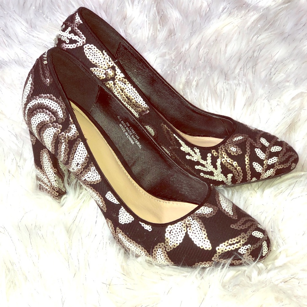 Cato!Est.1946!Size 9 Black Uniquely Design Heels!